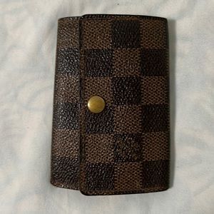 Authentic 🔥 Domier 6 Key Holder